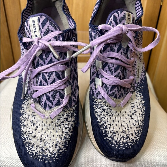 Brooks Blue and Purple Athletic Running Shoes with Knit Upper Size 7 - Picture 3 of 7
